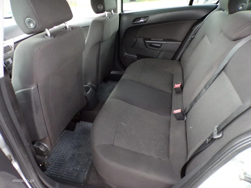 Opel Astra H 26