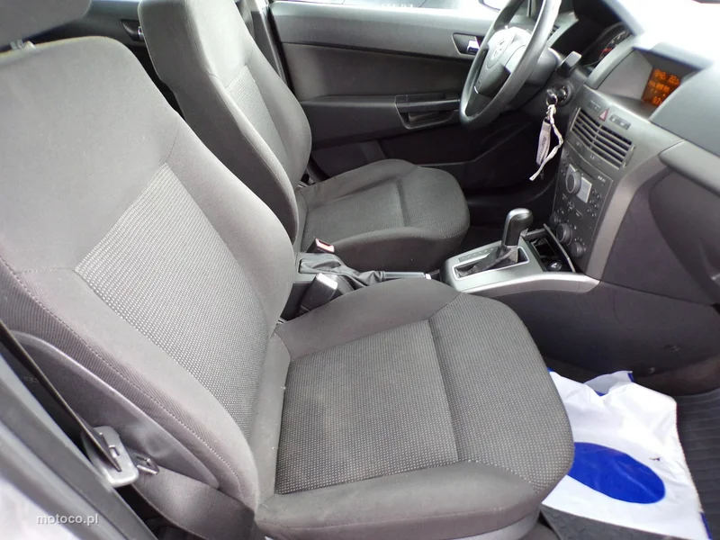 Opel Astra H 30