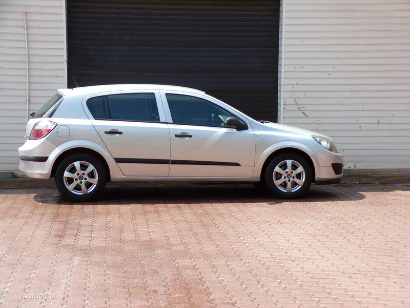 Opel Astra H 7