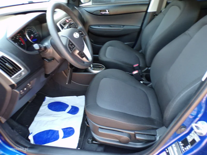 Hyundai i20 35