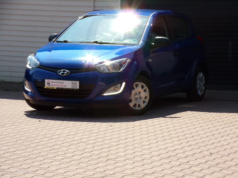 Hyundai i20 8
