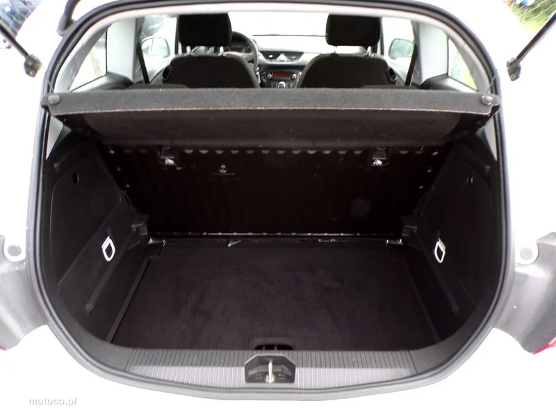 Opel Corsa E 19