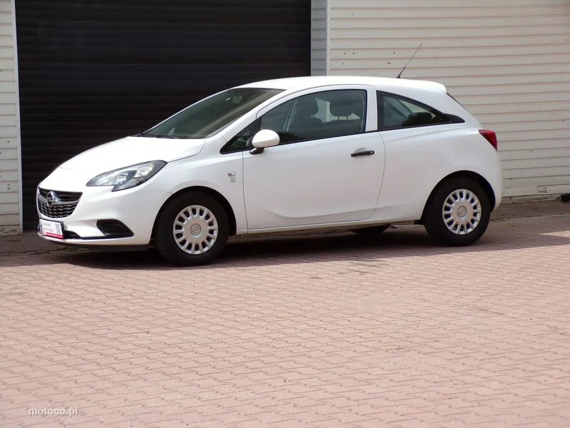 Opel Corsa E 9