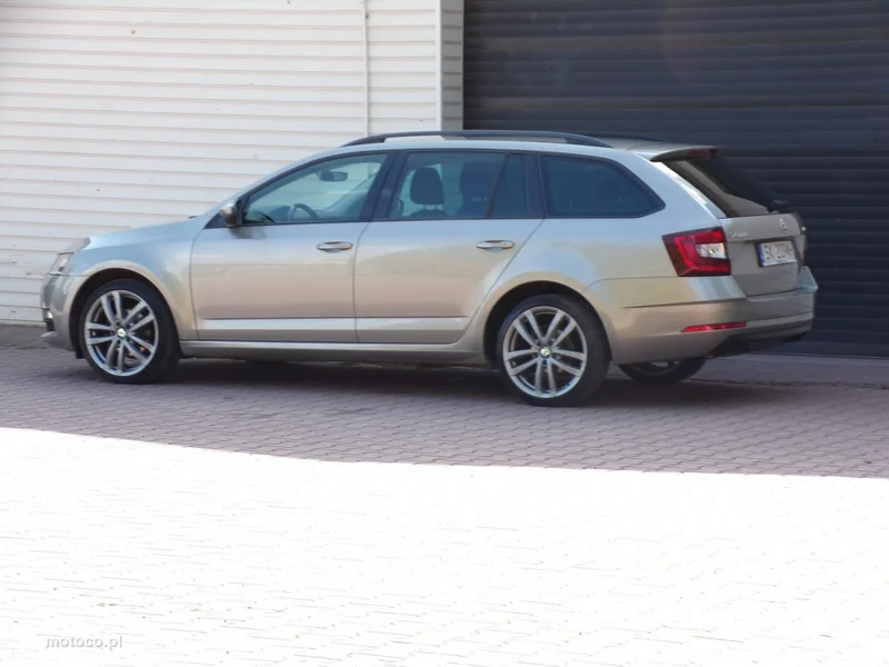 Skoda Octavia III 8