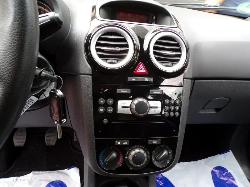 Opel Corsa D 19