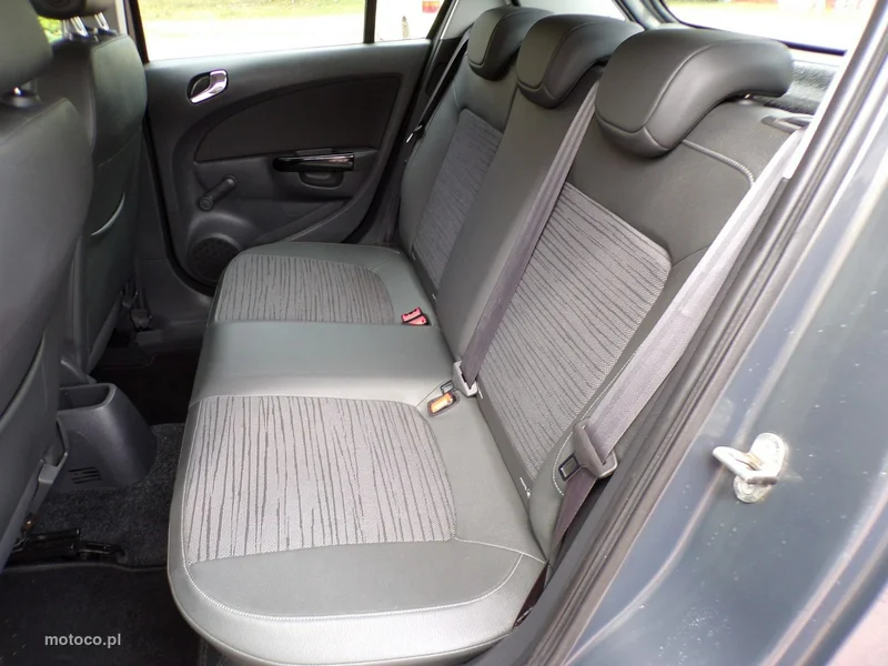 Opel Corsa D 22