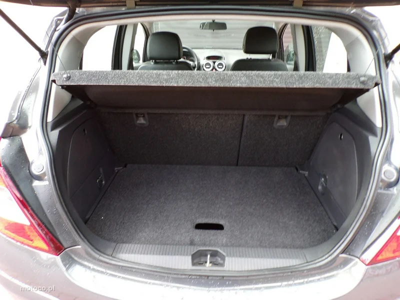 Opel Corsa D 23