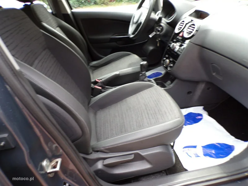 Opel Corsa D 25