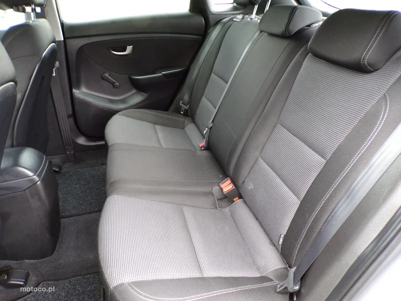 Hyundai i30 24