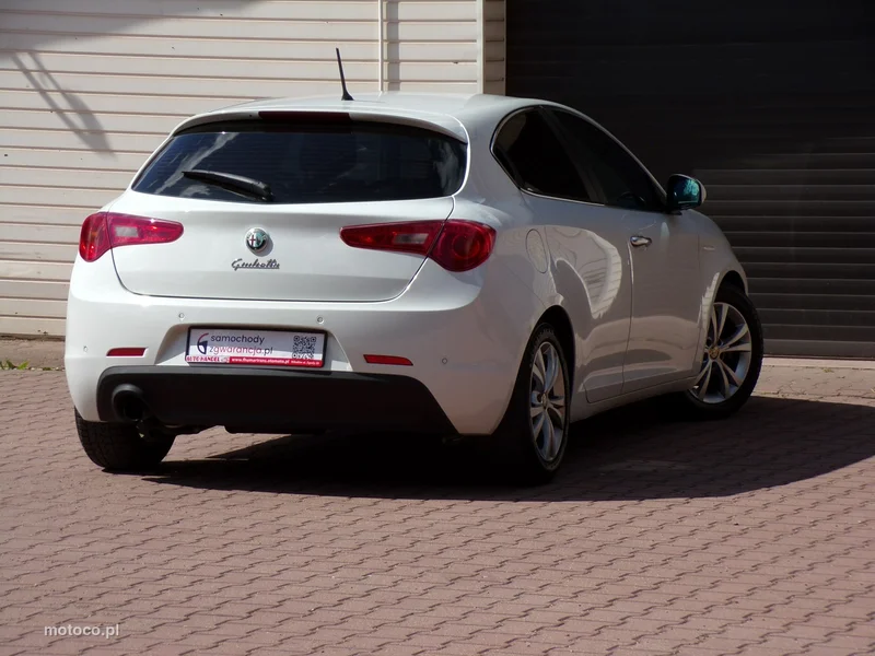 Alfa Romeo Giulietta 12