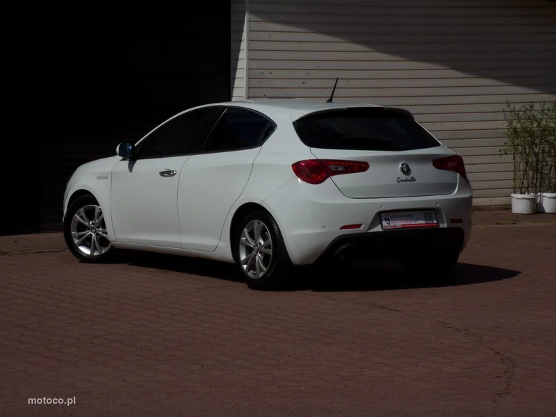 Alfa Romeo Giulietta 15