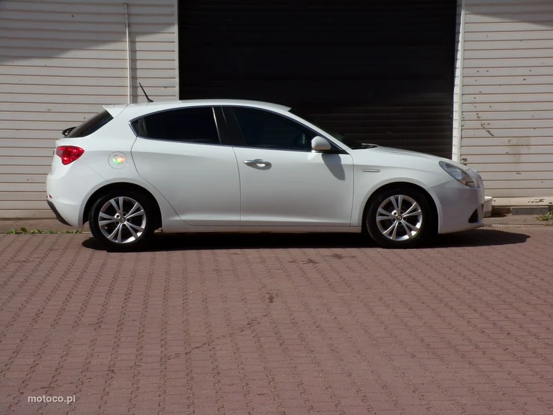Alfa Romeo Giulietta 4