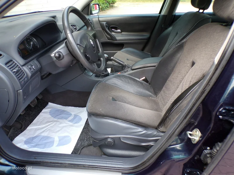 Renault Laguna II 19