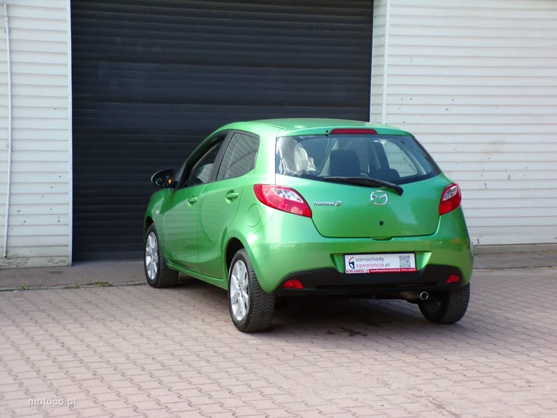 Mazda 2 14