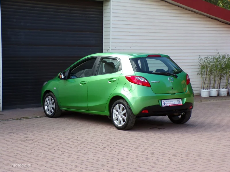 Mazda 2 15