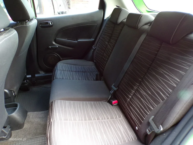 Mazda 2 27