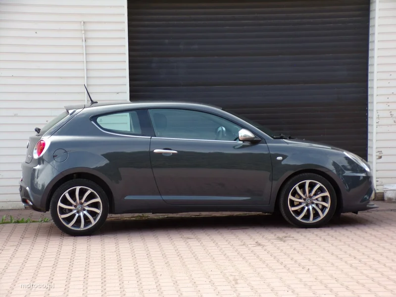 Alfa Romeo MiTo 10