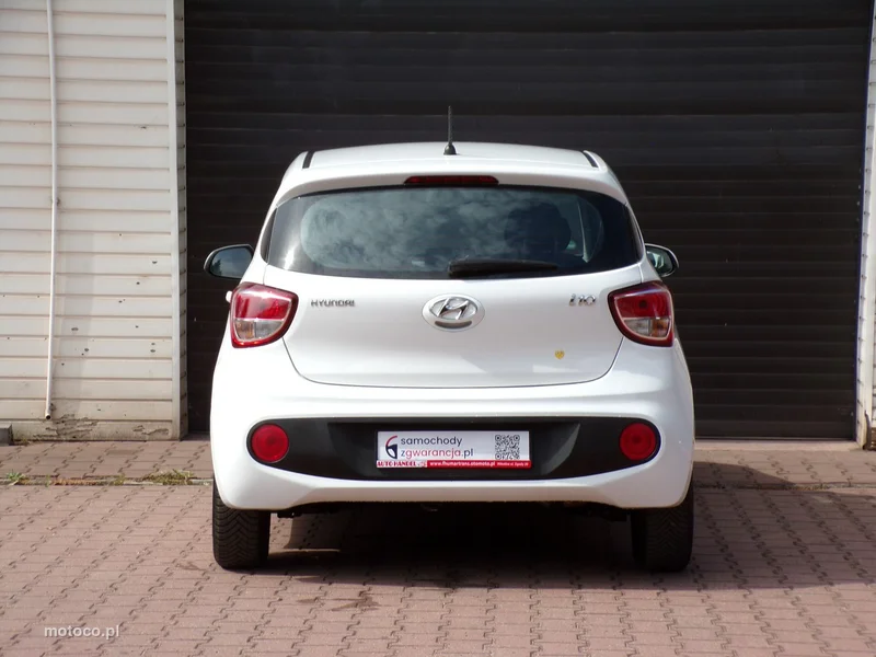Hyundai i10 16