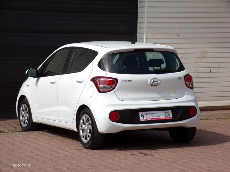 Hyundai i10 17