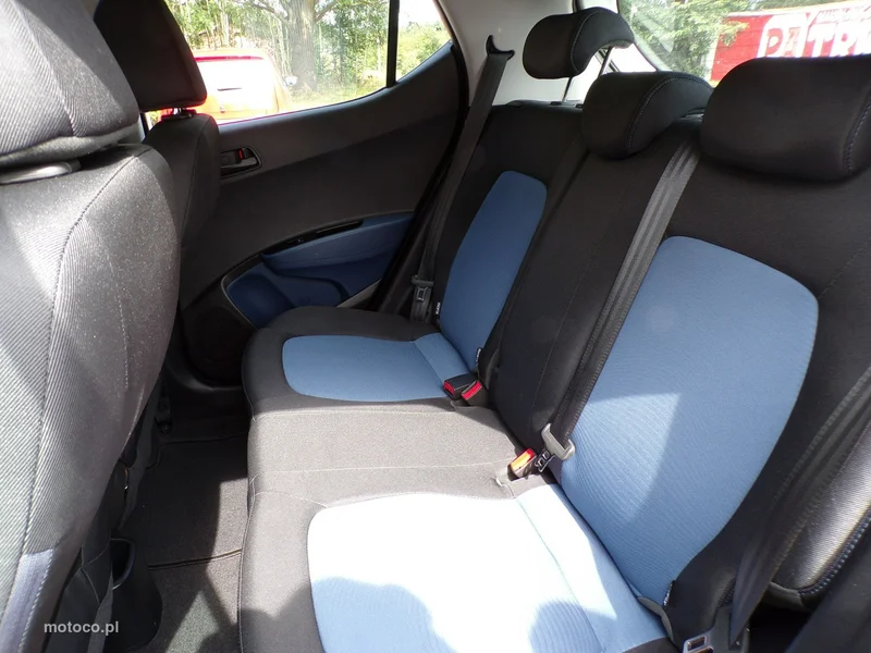 Hyundai i10 24