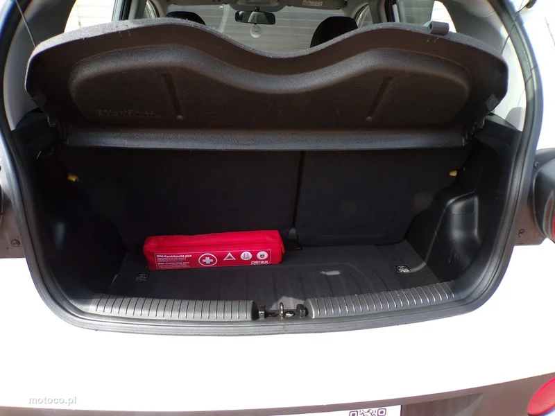Hyundai i10 25