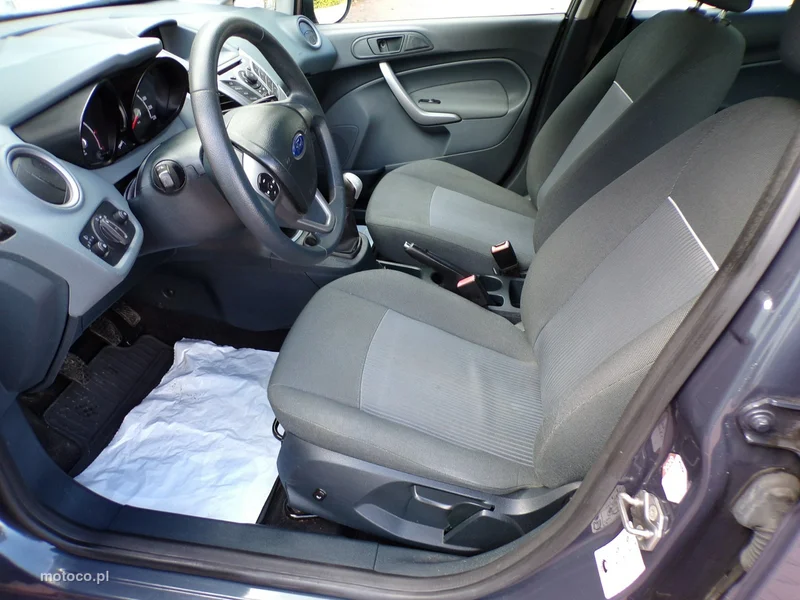 Ford Fiesta VI 24