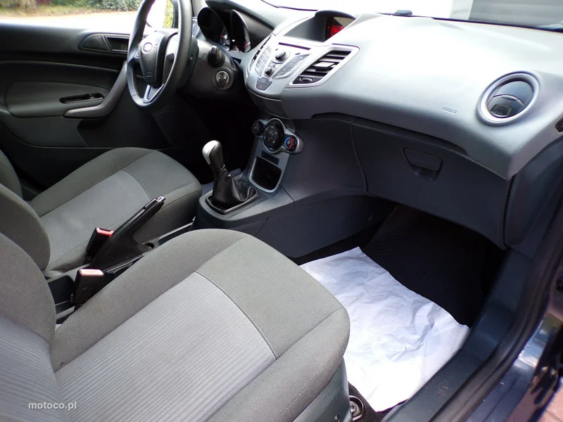 Ford Fiesta VI 31