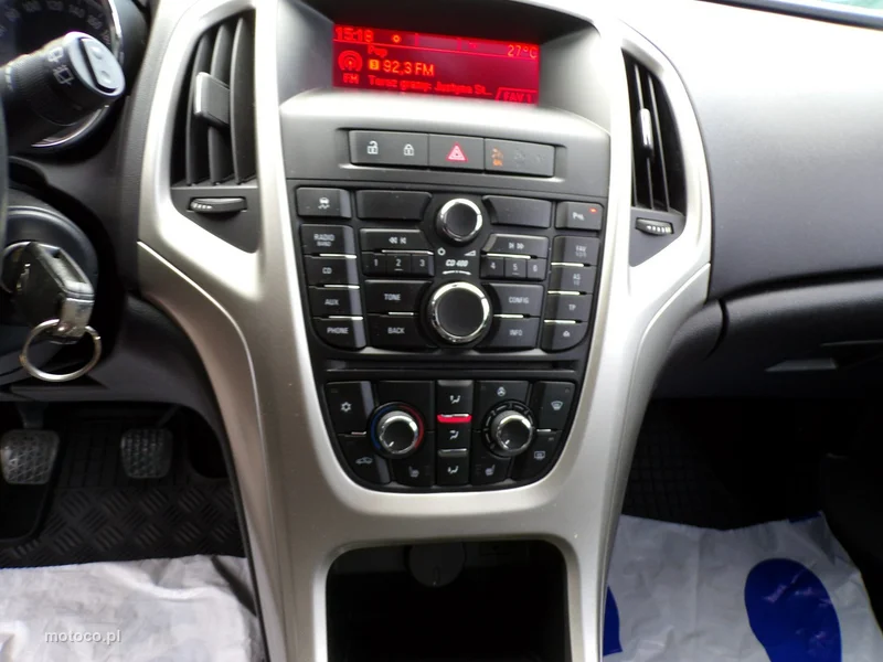 Opel Astra J 29