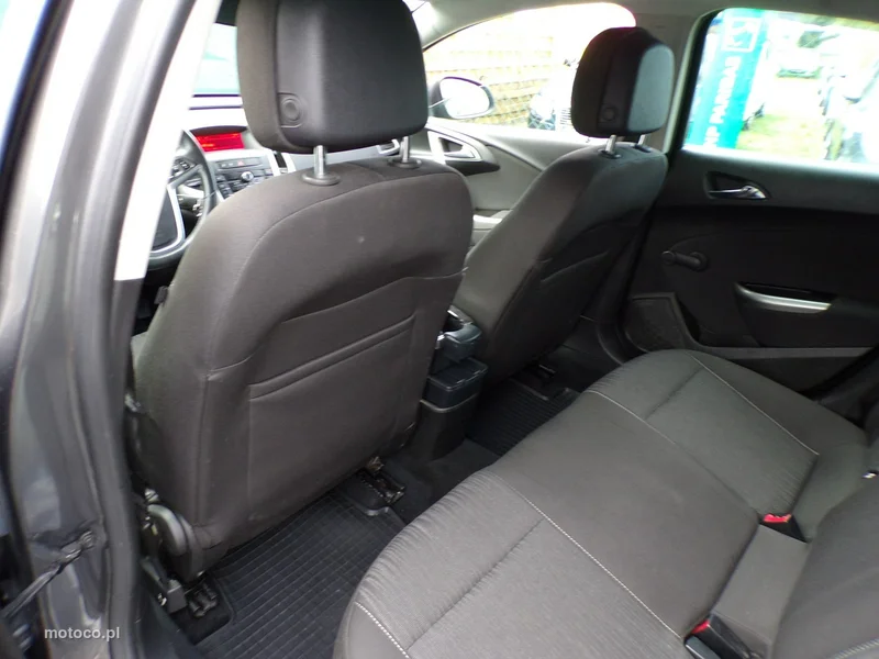 Opel Astra J 30