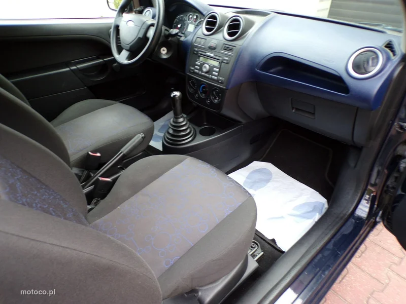 Ford Fiesta V 20