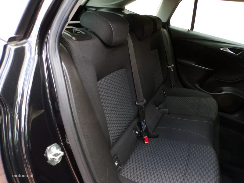 Opel Astra K 26