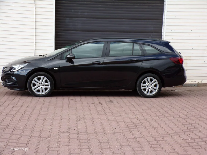 Opel Astra K 8