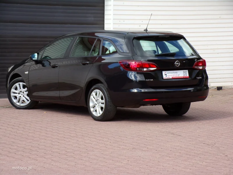 Opel Astra K 9