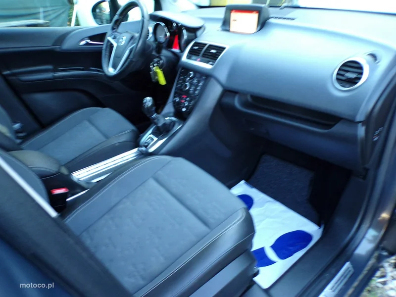 Opel Meriva B 21