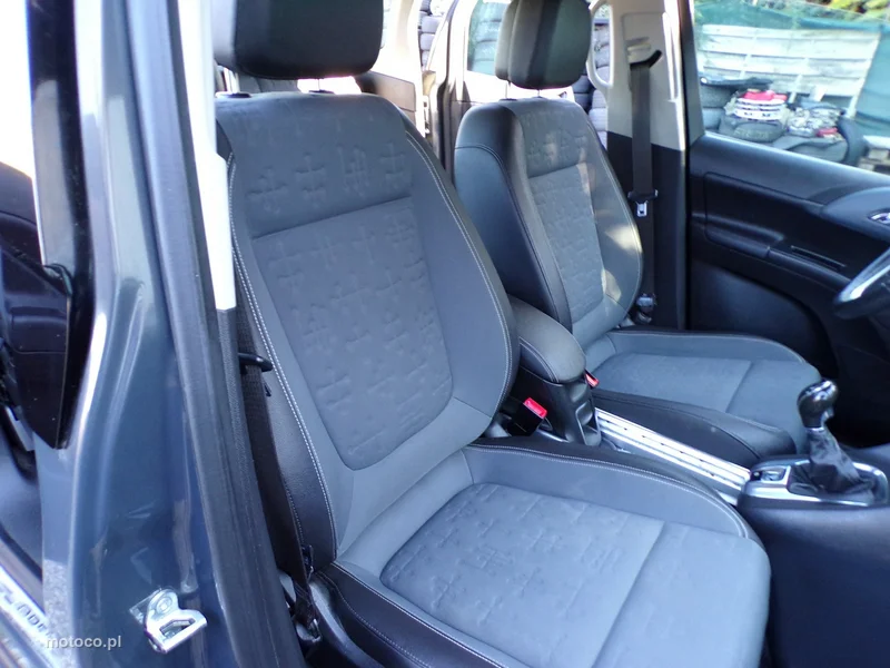 Opel Meriva B 23