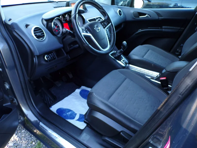 Opel Meriva B 30