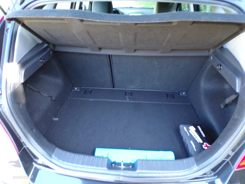 Hyundai i30 24