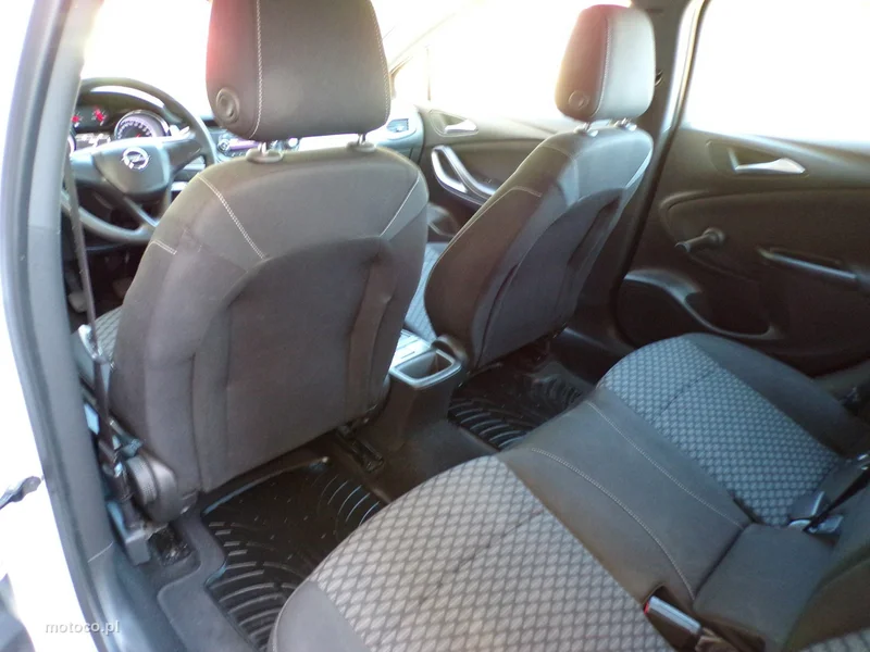 Opel Astra K 19
