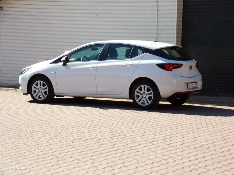 Opel Astra K 10