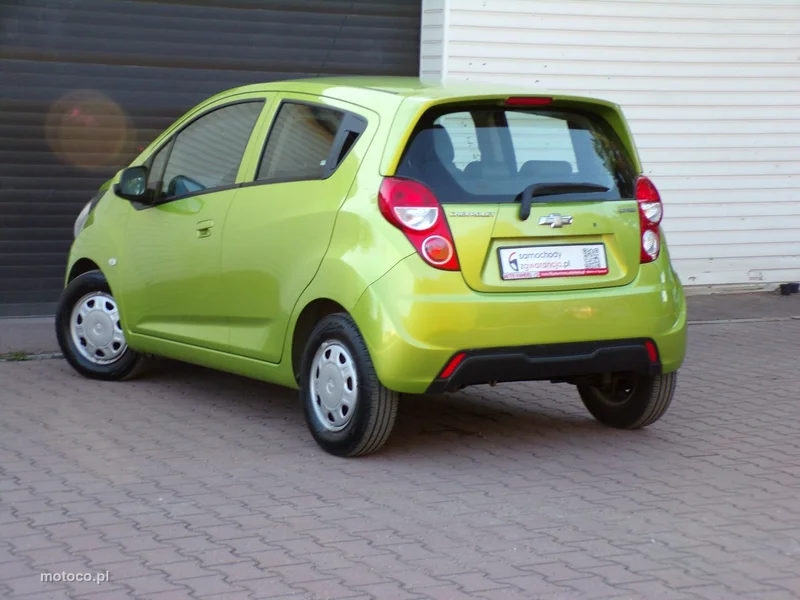 Chevrolet Spark 16