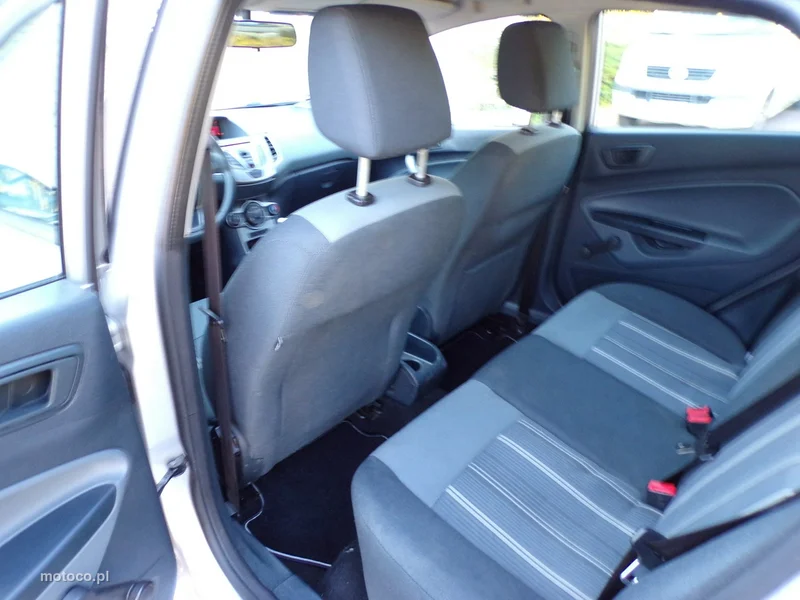 Ford Fiesta VI 22