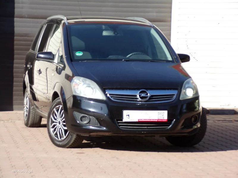 Opel Zafira B 2