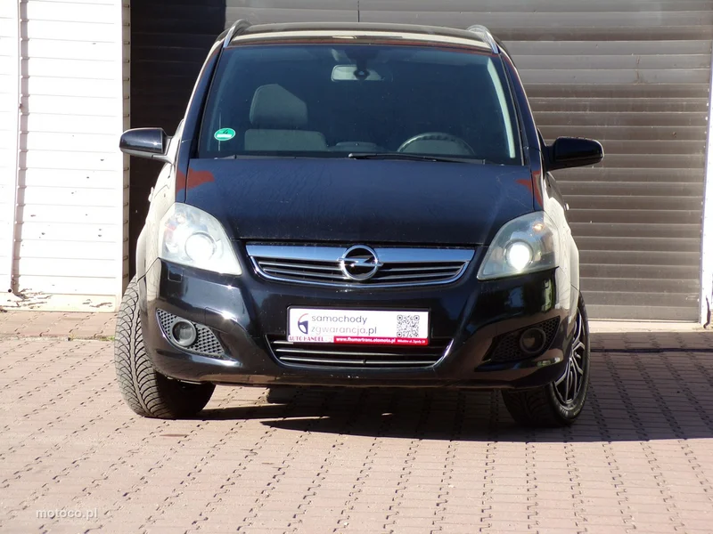 Opel Zafira B 3