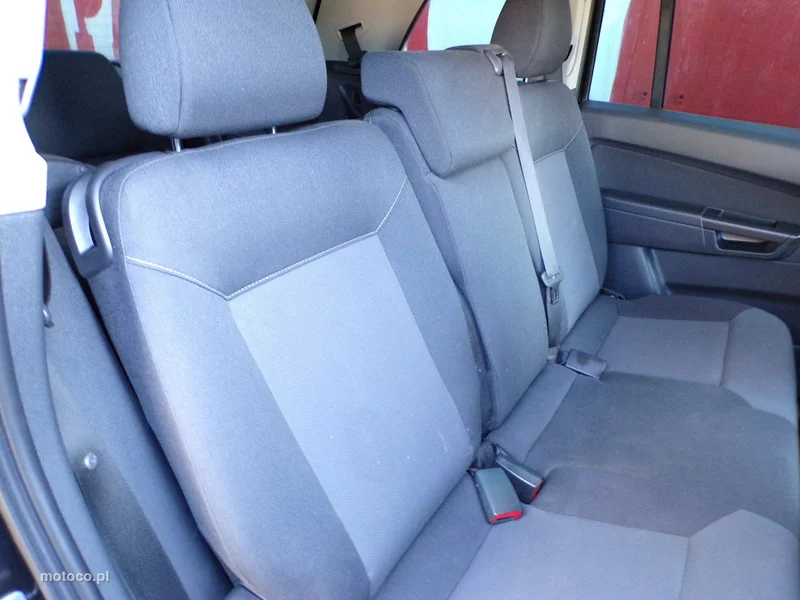 Opel Zafira B 25