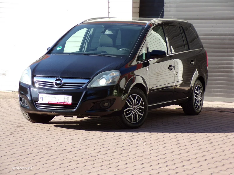 Opel Zafira B 4