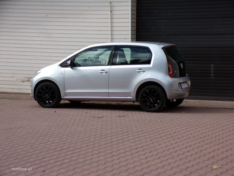Volkswagen up! 12