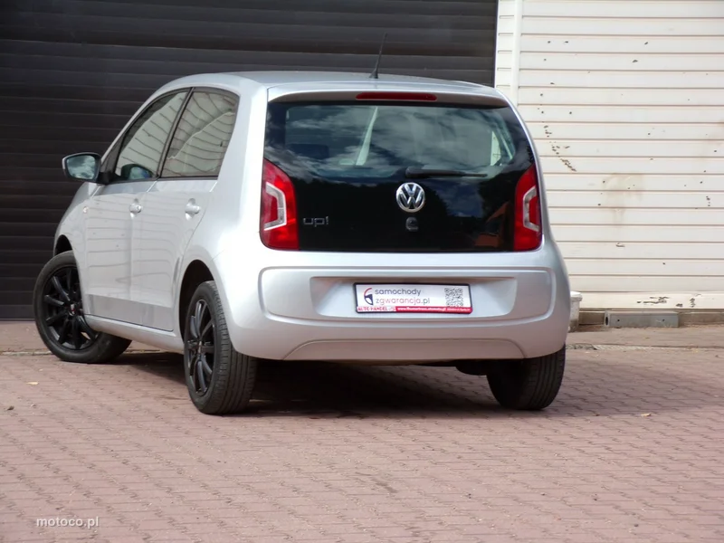 Volkswagen up! 16