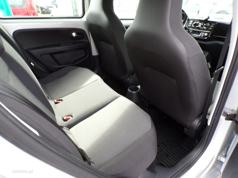 Volkswagen up! 19