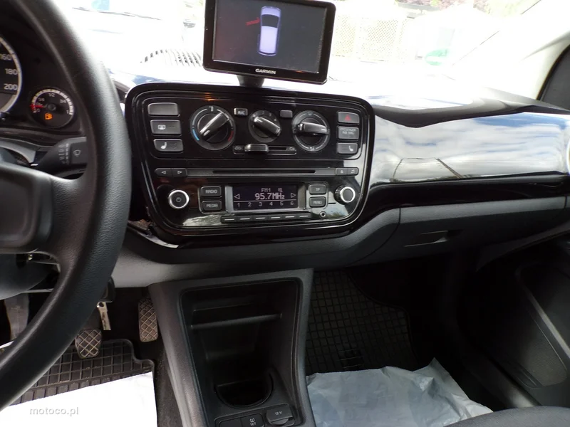 Volkswagen up! 23