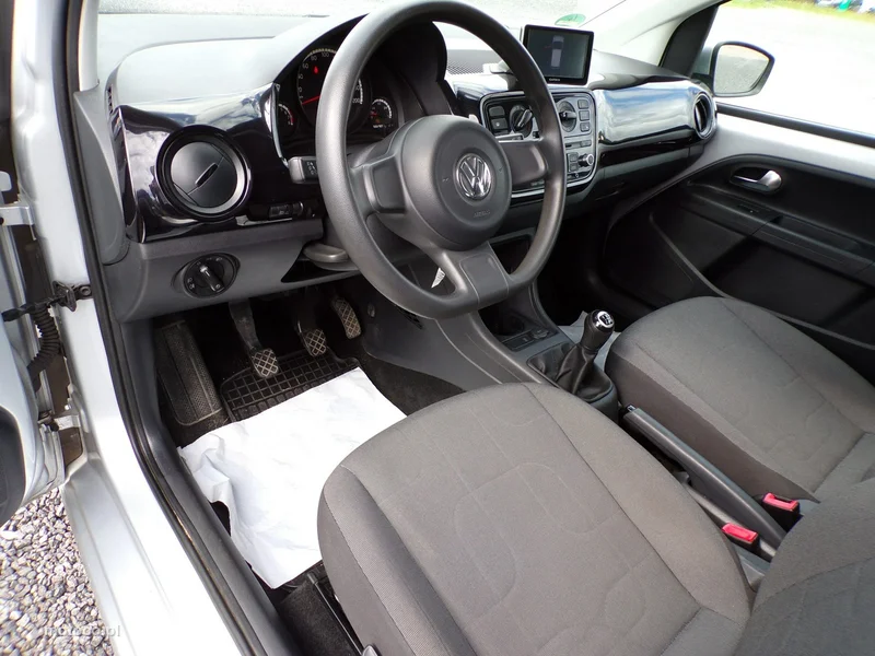 Volkswagen up! 25